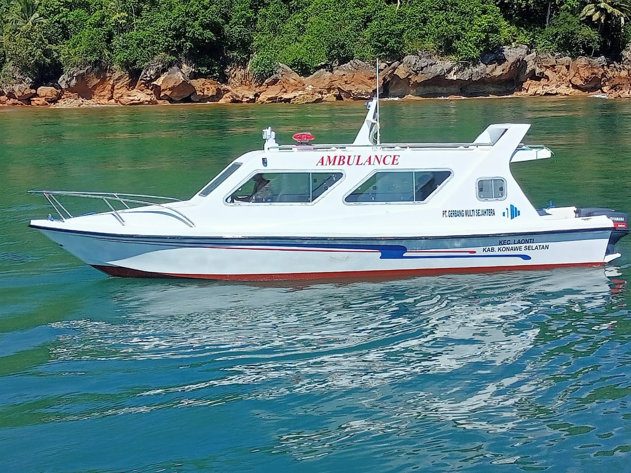 Tampak Ambulance Laut dari PT GMS untuk warga